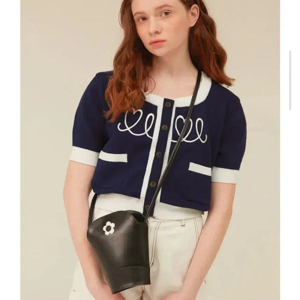 [BUNJANG] 5252 by OIOI Navy Heart Logo Knit Cardigan / 오아이오아이 네이비 가디건이에요