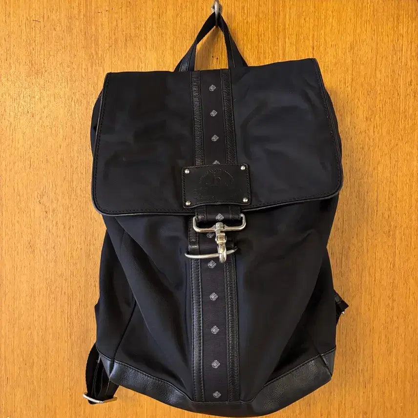 [BUNJANG] Hazzys Nylon Backpack / 헤지스 나일론 백팩