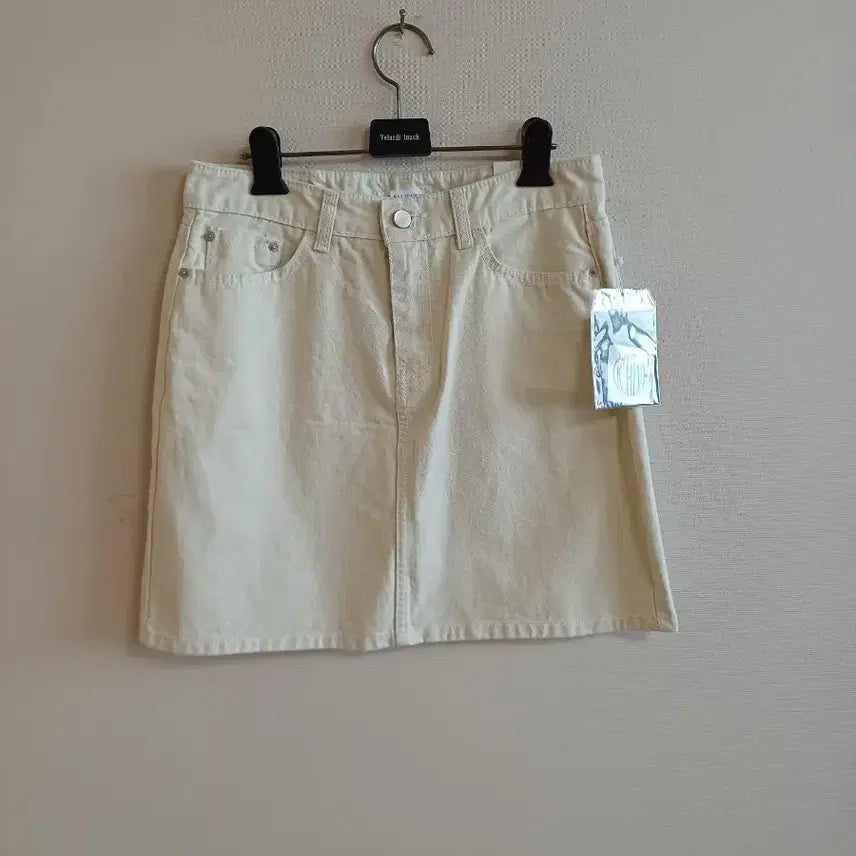 [BUNJANG] Daily Jew Mini Skirt L Size / 미착용 택달린 새상품 데일리쥬 미니스커트 L 판매합니다
