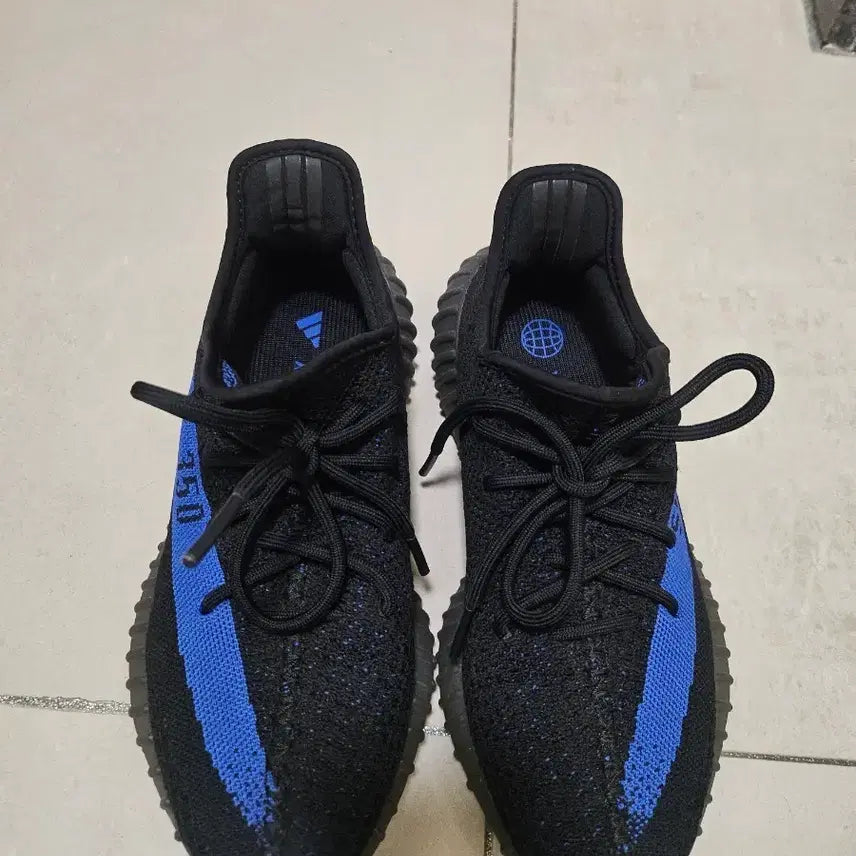 [BUNJANG] Adidas Yeezy 350 V2 Dazzling Blue / 아디다스 이지 350 다즐링