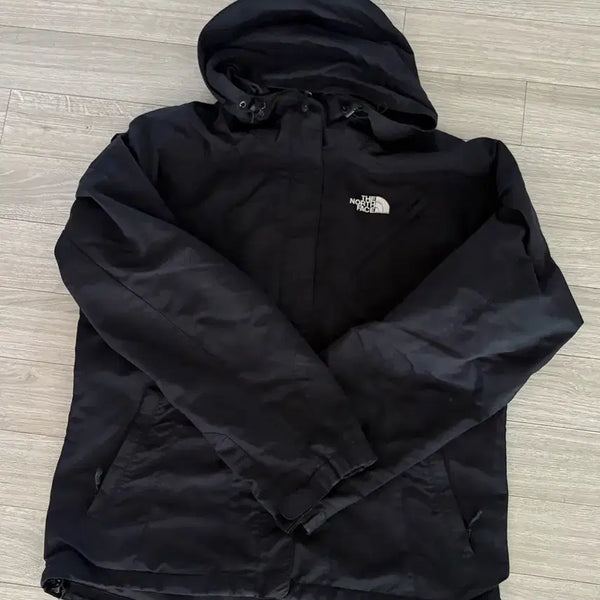 [BUNJANG] The North Face Hooded Windbreaker Jacket Black (Size 90) / 노스페이스 바람막이 90