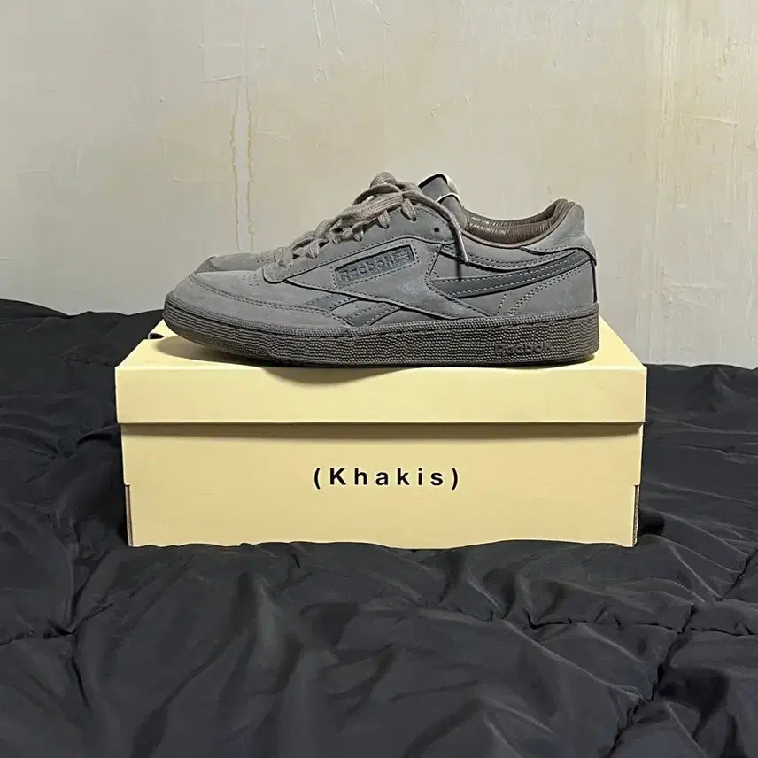 [BUNJANG] Khakis x Reebok Club C 85 Sneakers (Size 255) / 카키스 리복 클럽c 255