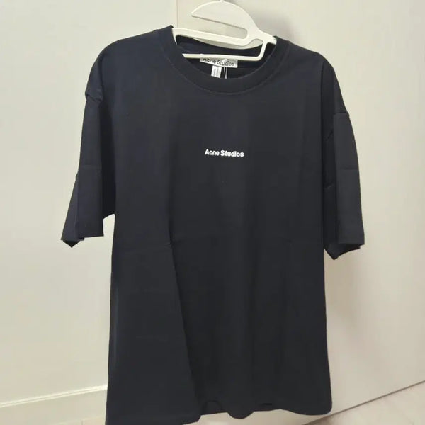 [BUNJANG] Acne Studios Short Sleeve T-Shirt Black/White / 아크네 스튜디오 반팔티 블랙/흰색