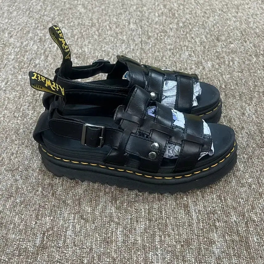 [BUNJANG] Dr. Martens Terry Black Sandals / 닥터마틴 테리 블랙 샌들 250mm