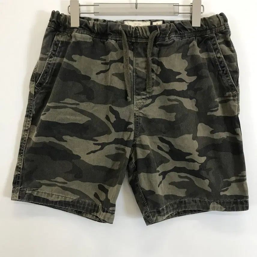 [BUNJANG] Abercrombie & Fitch Camo Cargo Shorts Size L / 아베크롬비 카모 밴딩반바지 [L]