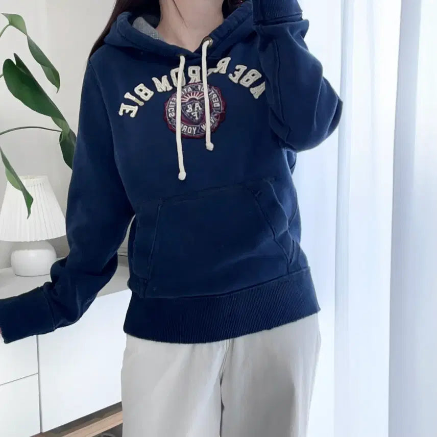 [BUNJANG] Abercrombie & Fitch Navy Appliqué Washed Fleece Hoodie M / 아베크롬비 네이비 아플리케 빈티지워싱 기모 후드티 [ M ]