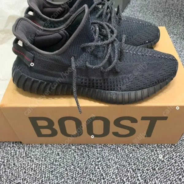 [BUNJANG] Adidas Yeezy Boost 350 V2 Triple Black Sneakers / 이지부스터 350v2 트리플블랙