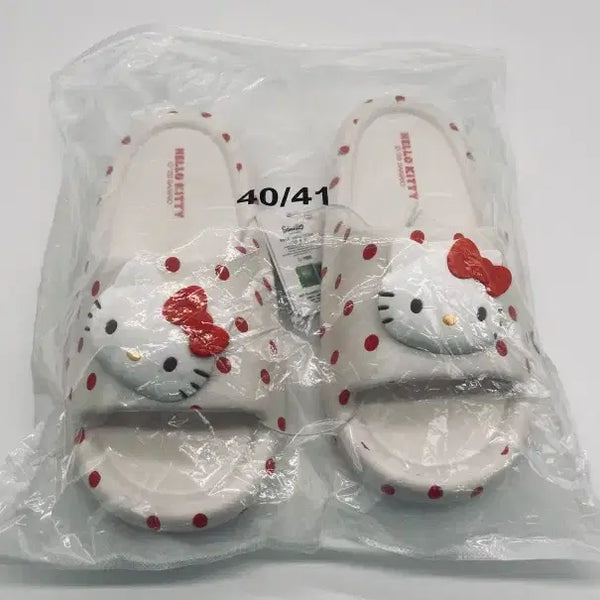 [BUNJANG] Sanrio Hello Kitty Red Dot Pattern EVA Slippers (250mm) / 산리오 헬로키티 레드 도트 패턴 EVA 슬리퍼 250mm