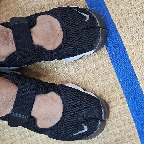 [BUNJANG] Nike Tabi Sneakers Black / 나이키 타비 스니커즈 블랙