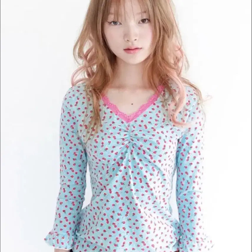 [BUNJANG] Shop Fairy Strawberry Lace Top Mint / 샵페어리 스트로베리 레이스 탑 민트