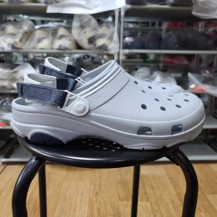 [BUNJANG] Crocs All Terrain Clog Black [206340-007] / [크록스] 올 터레인 클로그 [260, 265, 270, 290] [206340-007]