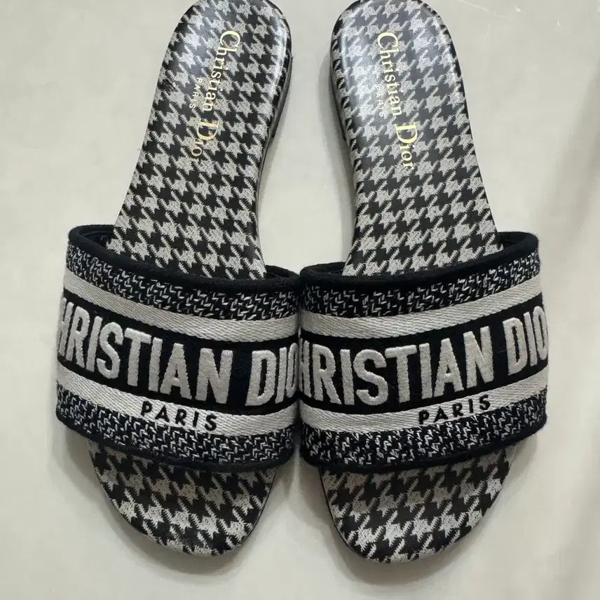 [BUNJANG] Dior Dway Slide Sandals / 디올 디웨이 슬라이드 35(225)
