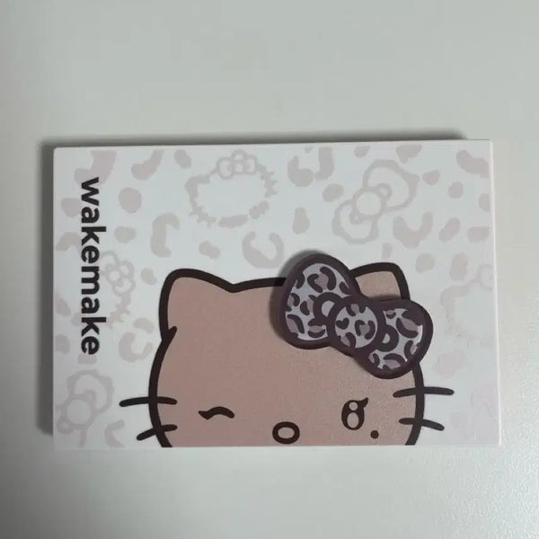 [BUNJANG] WAKEMAKE Hello Kitty Edition Shadow Palette No. 30 / 웨이크메이크 헬로키티 에디션 섀도우 팔레트 30호