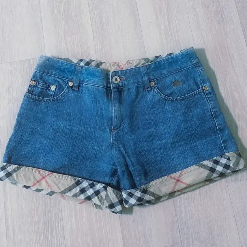 [BUNJANG] Burberry Check Denim Shorts Size 24-25 / 버버리 체크 데님 숏팬츠 24~25 정품
