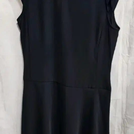 [BUNJANG] So'sier Black Slim Fit Mini Dress (Size 66) / 소시에 블랙 슬림핏 미니 원피스(66)