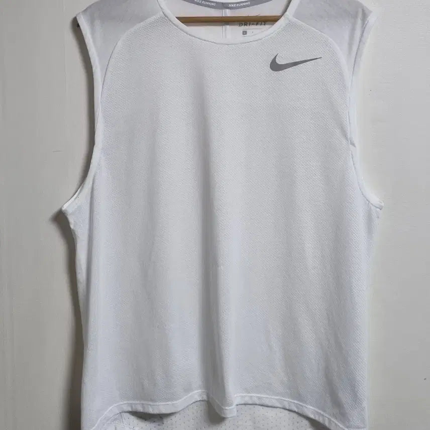 [BUNJANG] Nike Running White Mesh Sleeveless Top / L ) 나이키 런닝 화이트 매쉬 민소매