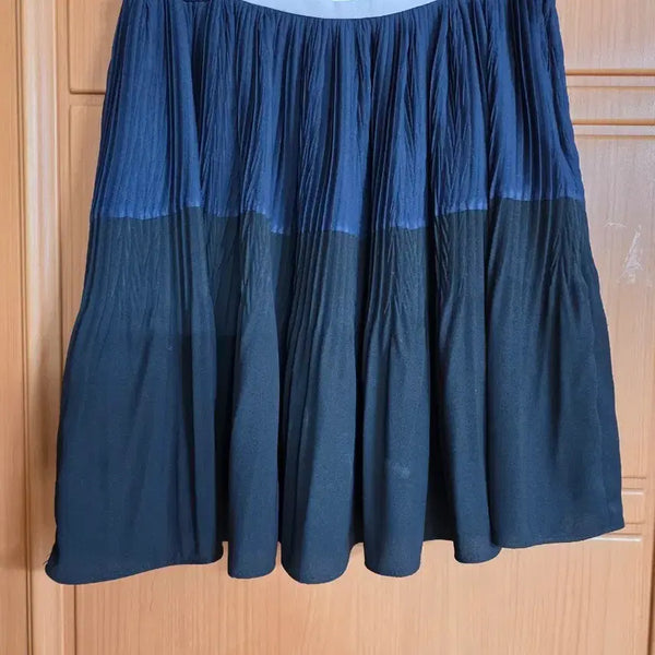 [BUNJANG] O'2nd Pleated Skirt Navy/Black / O'2nd 플리츠 스커트 네이비/블랙