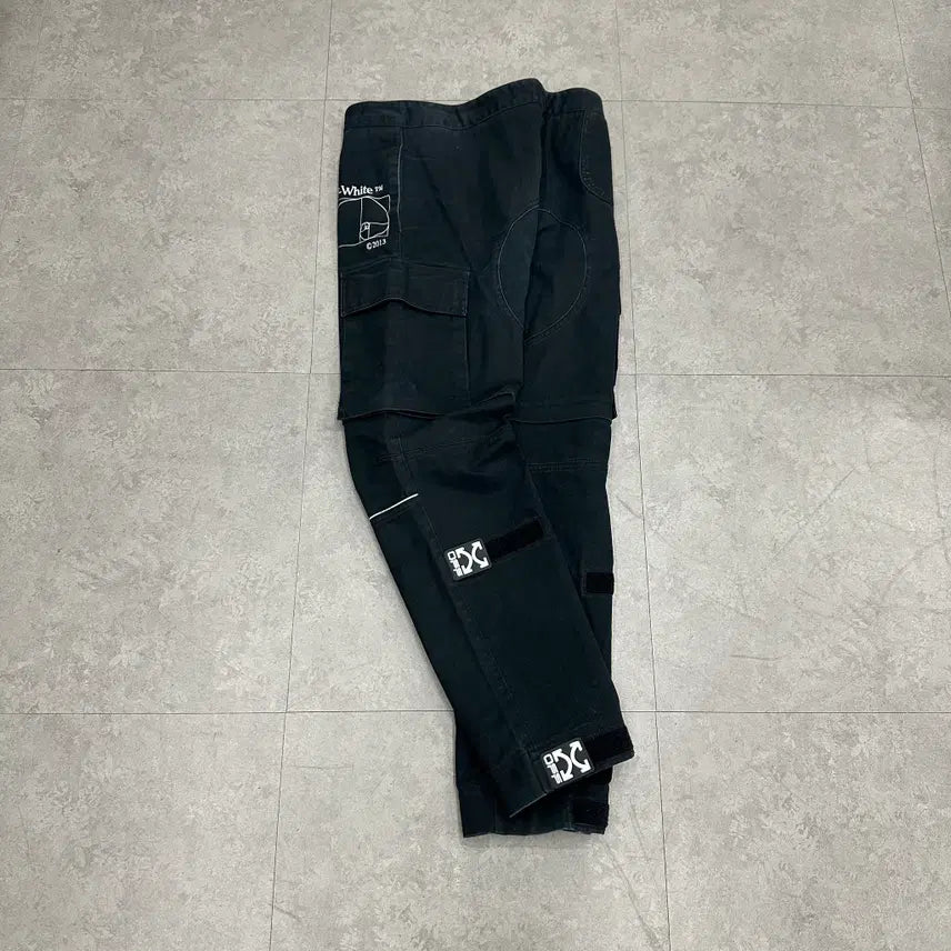 [BUNJANG] Off-White 20SS Convertible Cargo Pants / L 오프화이트 20SS 남자 컨버터블 카고 팬츠