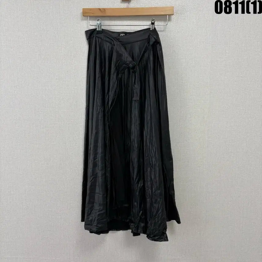 [BUNJANG] Zara Black Leather Flare Skirt / 자라 가죽 플레어 스커트 블랙 s