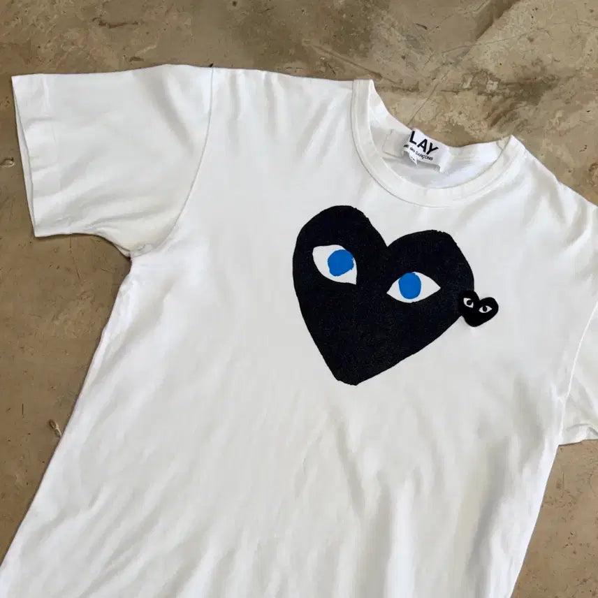 [BUNJANG] Comme des Garçons Black Heart White T-Shirt (Size M) / M 꼼데가르송 블랙 하트 화이트 반팔티