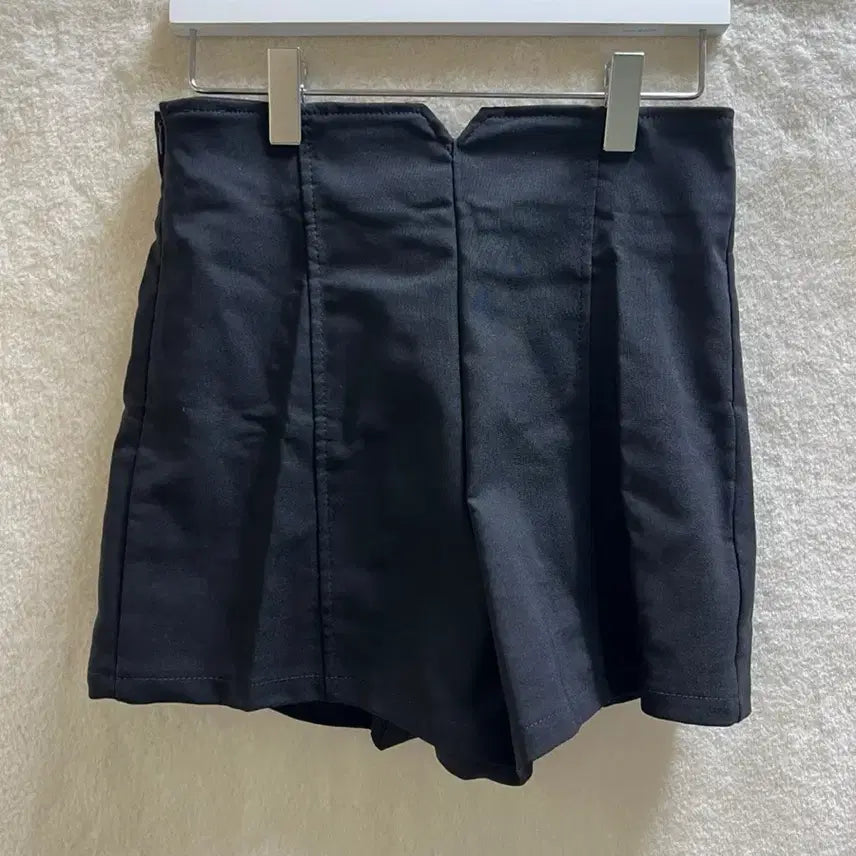 [BUNJANG] High-Waisted Spandex Plain Hot Pants Shorts / 하이웨스트 스판 무지 핫팬츠 반바지