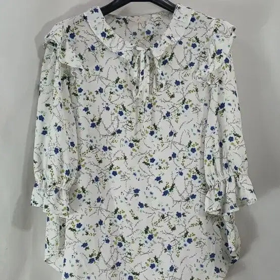[BUNJANG] Jigott Floral Frill Blouse / 지고트 플로럴 프릴 블라우스