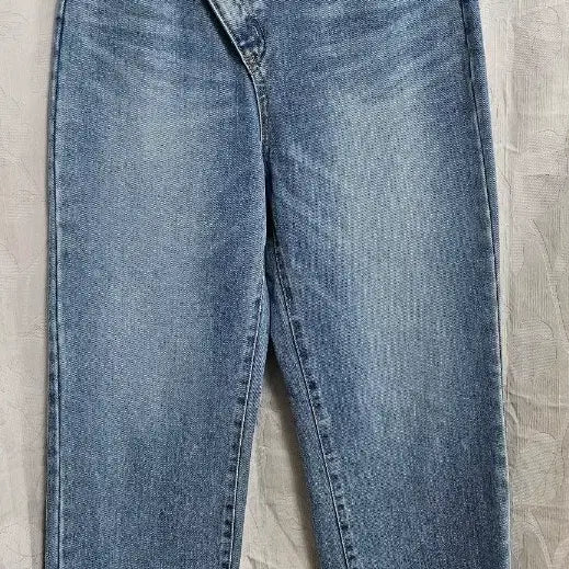 [BUNJANG] ICON Diagonal Crossover Denim Pants / ICON 사선 크로스오버 데님 팬츠