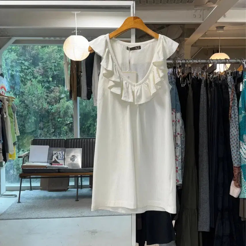 [BUNJANG] Atelier Tayama Frill Sleeveless Top / 아츠로 타야마 프릴 슬리브리스
