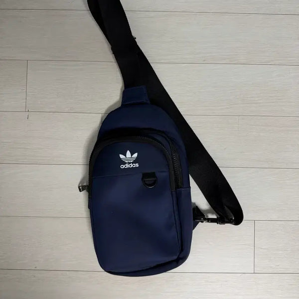 [BUNJANG] Adidas Crossbody Bag Navy / 아디다스 크로스백 네이비