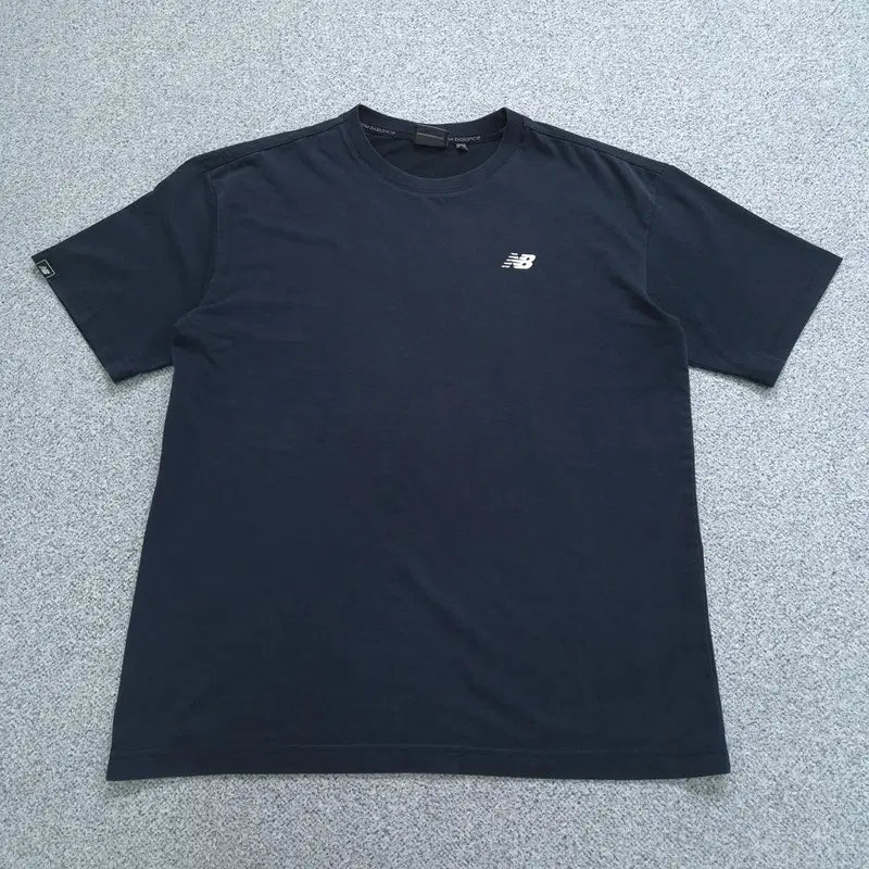[BUNJANG] New Balance Short Sleeve T-Shirt (L) / 100(L) 뉴발란스 반팔 티 | 0811C14