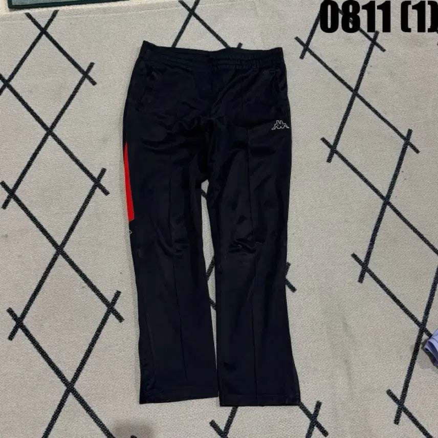 [BUNJANG] Kappa Black & Red Color Block Training Pants / 카파 트레이닝 팬츠 블랙 레드 배색