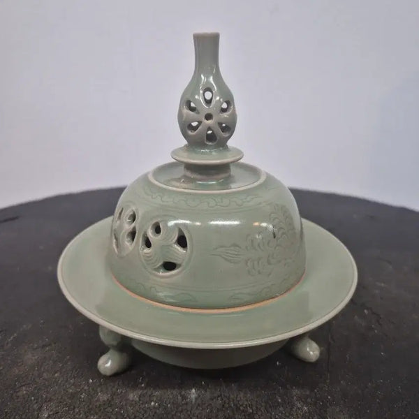 [BUNJANG] Celadon Lattice Openwork Peony Incense Burner / 청자투각모란문향로