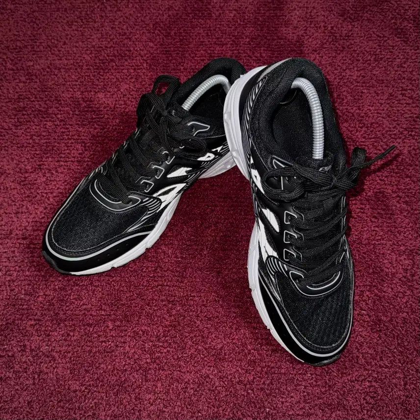[BUNJANG] PRO-WORLD CUP Speed Run Black Sneakers (270mm) / 270) 프로월드컵 스피드런 블랙 스니커즈