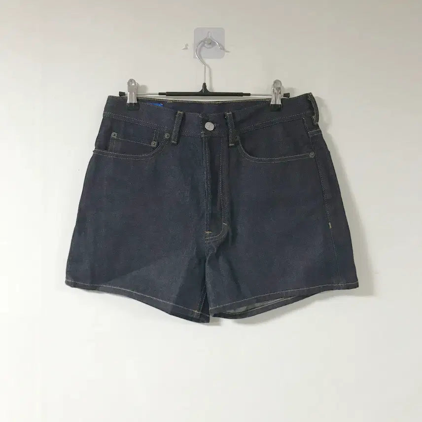 [BUNJANG] Acne Studios Women's Raw Denim Hotpants Size 25 / 아크네스튜디오 여성생지반바지25호호상점