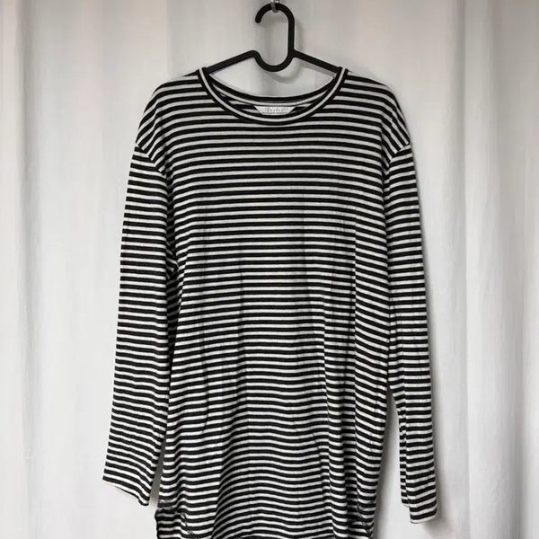 [BUNJANG] Unused Curved Hem Striped T-shirt / 언유즈드 Curved Hem 스트라이프 티셔츠