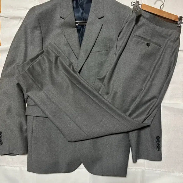 [BUNJANG] Poker Face Alfred Brown Fabric Suit / 포커페이스 알프레드브라운 수트