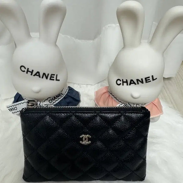 [BUNJANG] Caviar Pouch Black Silver / 캐비어 파우치 은장 블랙