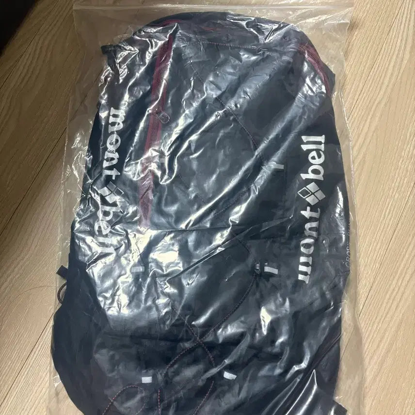 [BUNJANG] Montbell Black Backpack / 몽벨 블랙 가방(새상품)