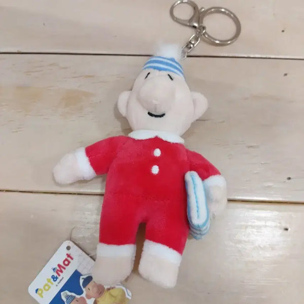 [BUNJANG] Pat & Mat Matt Pajama Plush Keychain (Red) / (새상품)매트 파자마 봉제 인형 키링(패트와 매트)