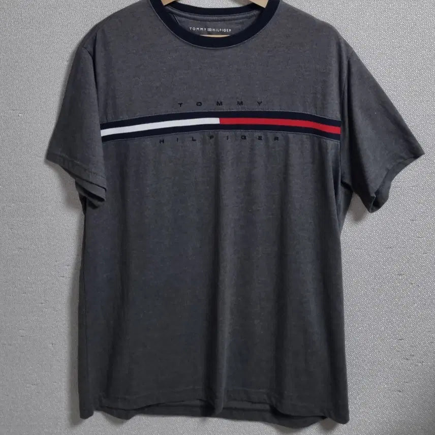 [BUNJANG] Tommy Hilfiger Dark Grey T-Shirt XL / XL ) 타미힐피거 다크그레이 반팔티