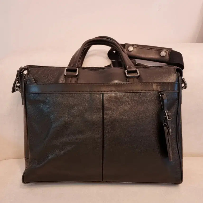 [BUNJANG] Tumi Easton Slim Top Zip Leather Briefcase Dark Brown / 투미 가죽 브리프케이스