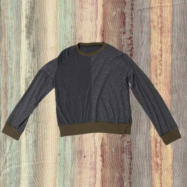 [BUNJANG] Charcoal Khaki Dot Stripe Asymmetrical Raglan Tee / 차콜 카키 도트 스트라이프 언발 나그랑 티