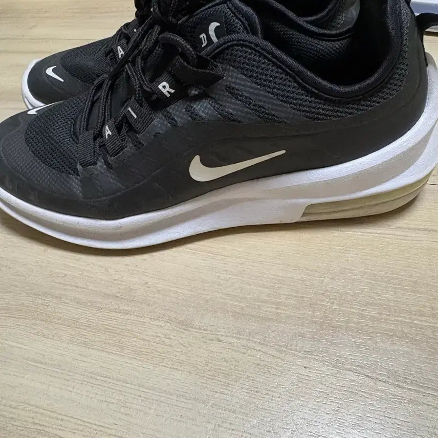 [BUNJANG] Nike Air Max Axis Black Sneakers (230mm) / 나이키 에어맥스 엑시스 블랙 운동화 230