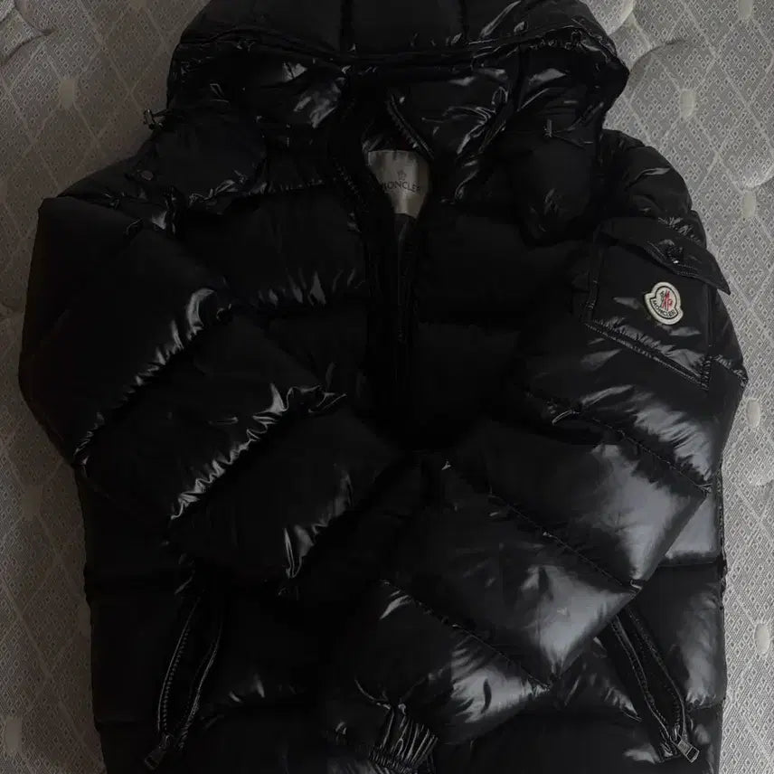 [BUNJANG] Moncler Maya Padded Jacket Black / 몽클레어 마야 패딩