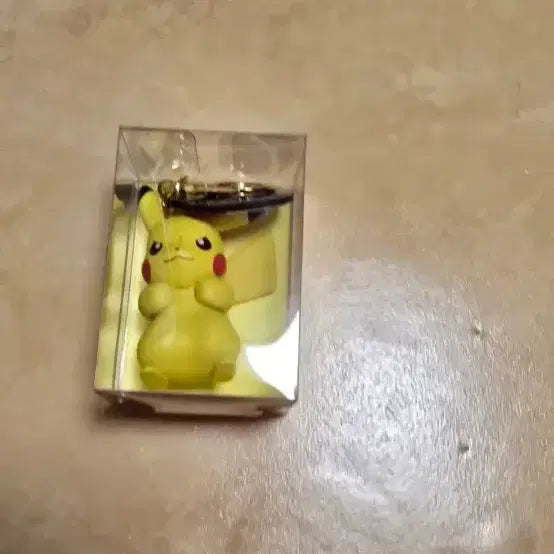 [BUNJANG] Pokemon Pikachu Keychain and Shopping Basket Set / 포켓몬스터 피카츄 키링 및 장바구니 세트로 판매합니다.