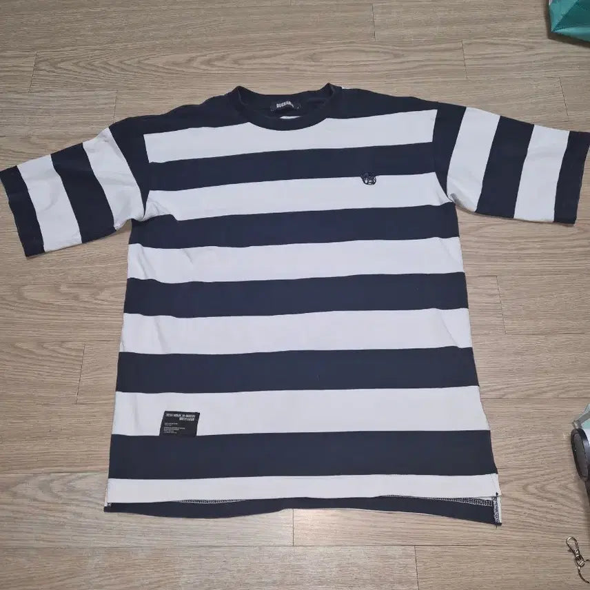 [BUNJANG] Buckaroo Striped Oversized Short-Sleeve T-Shirt / 버커루 단가라 반팔(오베핏.공용)