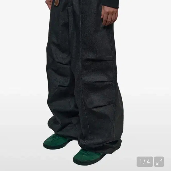 [BUNJANG] Arkam Denim Pants Knee Pin-Tuck Denim Pants (Black) Size 2 / 아캄 데님 팬츠 Knee Pin-Tuck Denim Pants (Black) 2사이즈