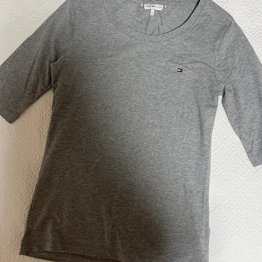 [BUNJANG] Tommy Hilfiger Short Sleeve T-Shirt Grey XS / 타미힐피거 반팔 티셔츠 그레이 xs