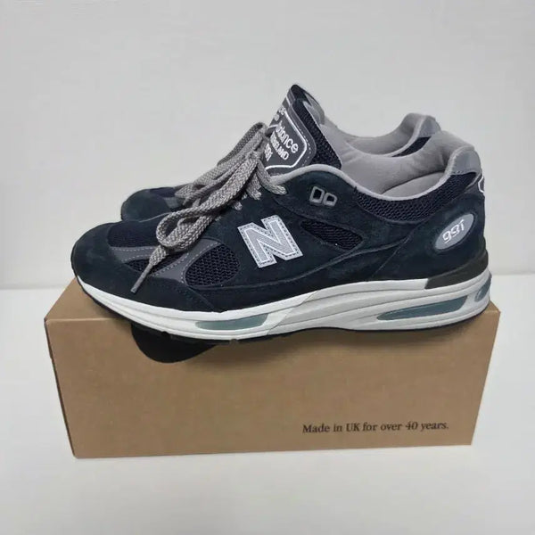 [BUNJANG] New Balance 991 V2 Sneakers / [260] 뉴발란스 991 V2