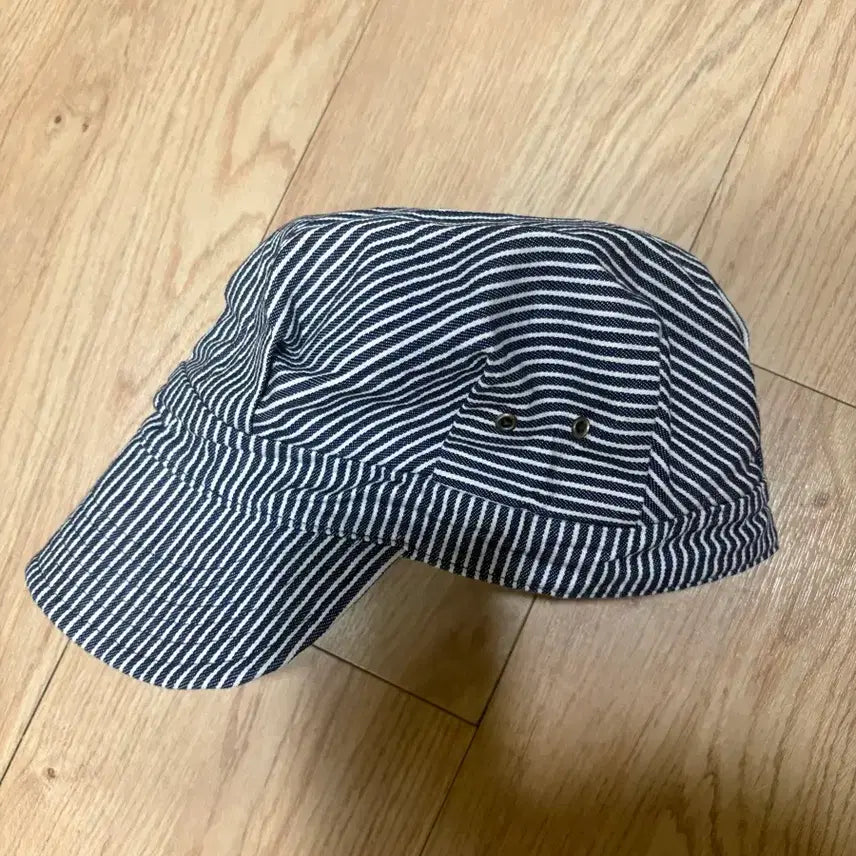 [BUNJANG] Eastboy Stripe Baker Boy Cap / Eastboy 스트라이프 캡모자 캐스켓 뉴스보이캡
